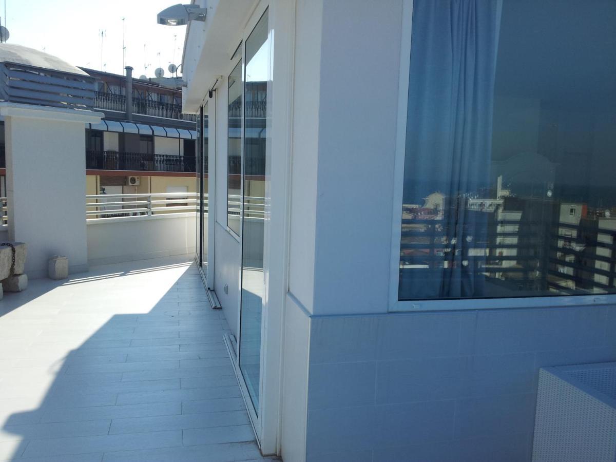 B&B 2 Star Luxury Room Rooftop Barletta Zewnętrze zdjęcie